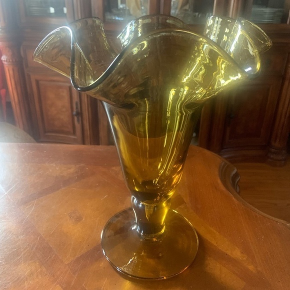 Vintage Mid Century Modern Hand Blown Gold Amber Large Fluted Glass Vase